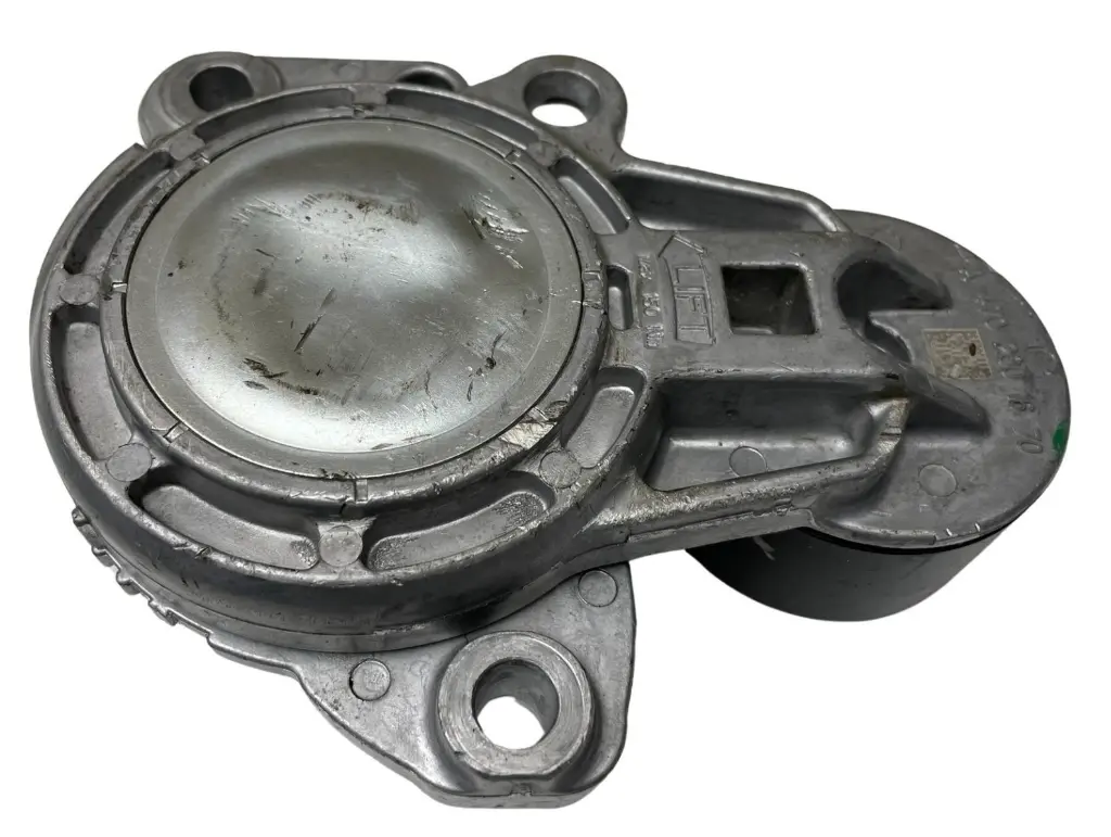 media-catalog-product-a-4-a4702001670_h.webp