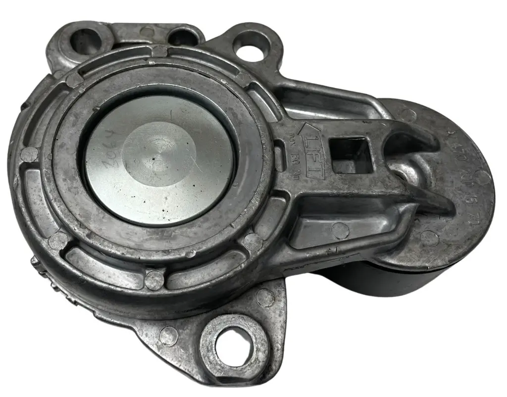 media-catalog-product-a-4-a4702001670_d.webp